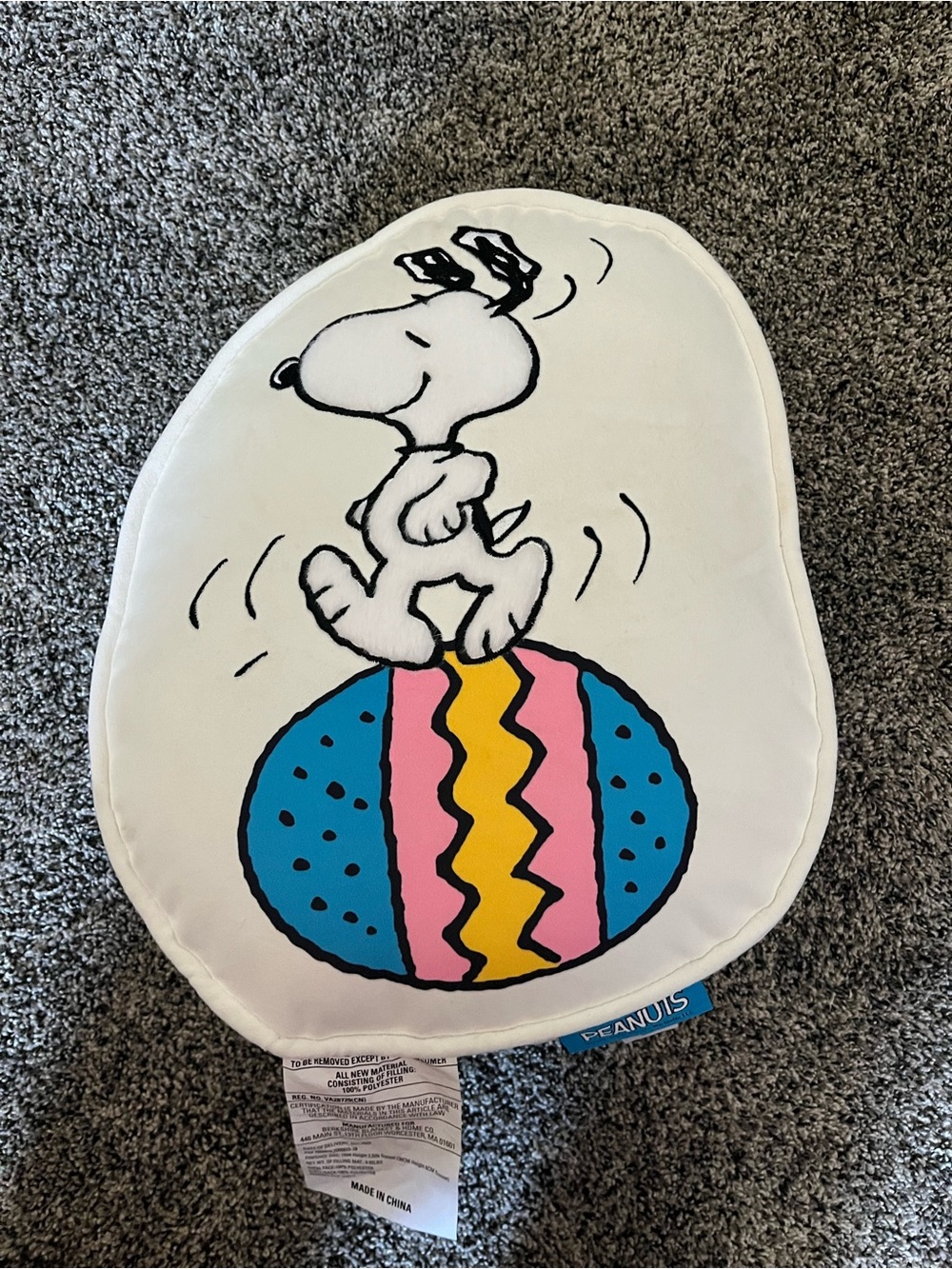 Peanuts Snoopy Easter pillow